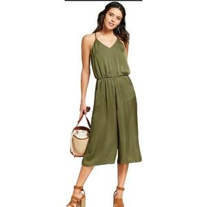 Romper Jumpsuit L Green Satin Wide Leg Capri Length Pockets Xhilaration